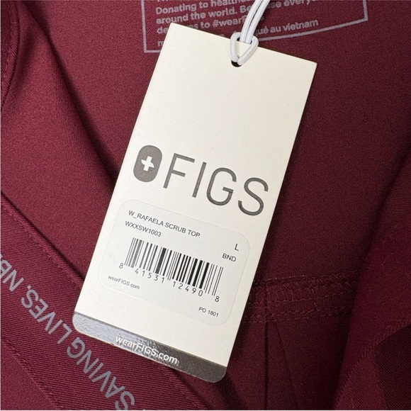 Figs Rafaela Technical Collections Oversized Scrub Top Maroon Large NWT - Picture 9 of 10